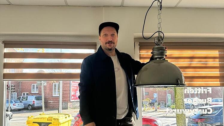 Modernisiert den Imbiss in Husum: Flo Kogler.
