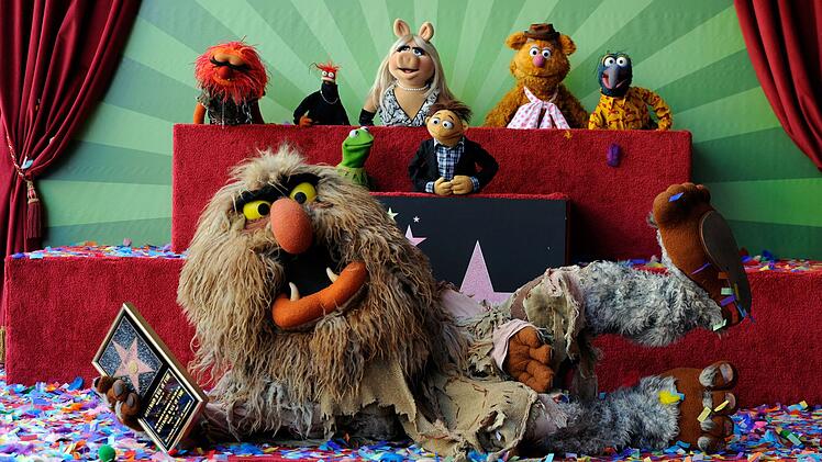 Doch auch der &uuml;berraschende Tod ihres Sch&ouml;pfers konnte nichts an der ungebrochen hohen Popularit&auml;t der Muppets &auml;ndern. Sie waren l&auml;ngst Teil der Popul&auml;rkultur.