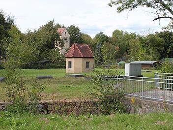 Die Suche nach einem Jugendtreff bringt ungewöhnliche Ideen hervor, wie die Containerlösung in diesem städtischen Garten. Foto: Heike Beudert