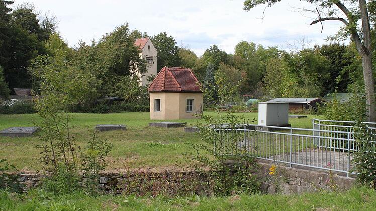 Die Suche nach einem Jugendtreff bringt ungewöhnliche Ideen hervor, wie die Containerlösung in diesem städtischen Garten. Foto: Heike Beudert