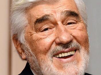 Mario Adorf hat seine Teilnahme an der Coburger Wagner-Matinee im Rahmen des Festivals "Leid & Lyrik" abgesagt - "aus zwingenden Gründen", wie die Bayerische Akademie der Schönen Künste als Veranstalter erklärte.Foto: Archiv