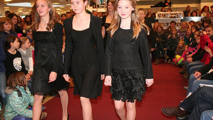 Laura, Isabell und Anna-Lena (von links) waren zum ersten Mal dabei.