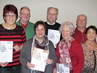Ehrungen beim Kneipp- und Naturheilverein Coburg (von links): Ehrenvorsitzender Helmut Zimmermann, Veronika und Lothar Peter, Siglinde Wittmann, Manfred Müller, Gertrud Oehlke, Kurt Wittmann, Erika Leis und Vorsitzende Dorothea Schaal Foto: Martin Koch