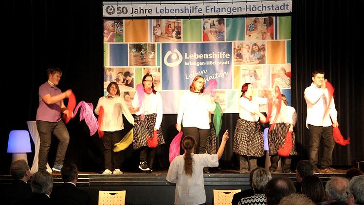 Die "Wilden Hühner" der Aurach-Werkstatt sorgten mit einer Tanzvorführung für Begeisterung.Richard Sänger