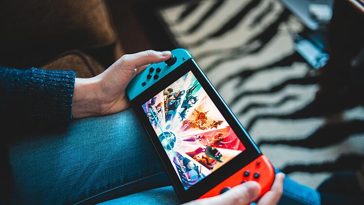 Nintendo Switch Bundle mit Mario Kart 8 Deluxe