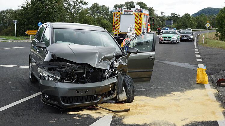 Das Auto des Unfallverursachers Fotos: Arkadius Guzy