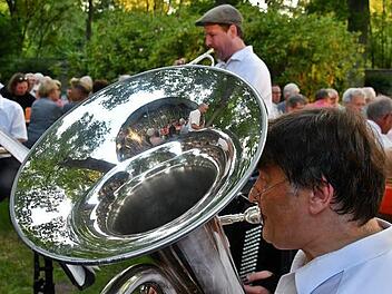 Beim Saale-Musicum in Bad Königshofen hatten die Veranstalter diesmal den Kurpark in Bad Königshofen gewählt. An die 200 Besucher wurden gezählt.  Fotos: Friedrich
