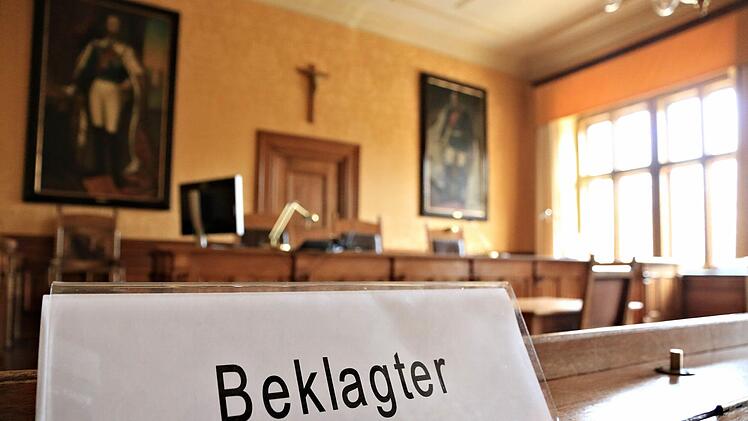 Eine Angeklagte flüchtete in einer Verhandlungspause aus dem Amtsgericht Lichtenfels.  Symbolfoto: Ferdinand Merzbach/Archiv