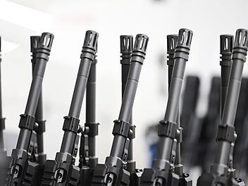 Gewehr an Gewehr