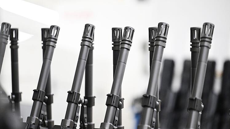 Gewehr an Gewehr