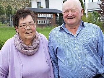 Goldene Hochzeiter waren am gestrigen Freitag in Weisbrunn Renate und Johann Pflaum. Sie sind seit 50 Jahren verheiratet.  Foto: Günther Geiling