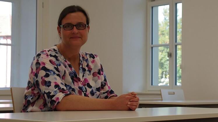 Annegret Kestler schwärmt von der "ganz anderen Atmosphäre" in den nun lichten, modern eingerichteten Seminarräumen. Fotos: Marco Meißner