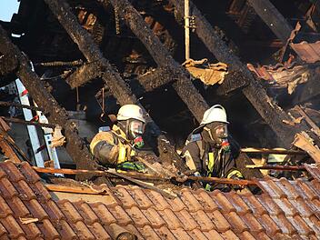 100.000 Euro Sachschaden nach Dachstuhlbrand