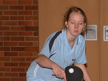 Der SV Fischbach baut auf junge Spielerinnen wie die 18-jährige Lara-Luisa Vießmann. Foto: Hans Franz