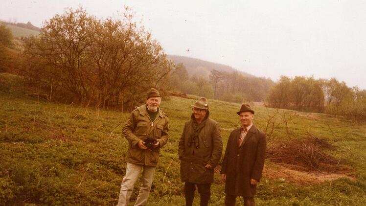 Helmut Reuter (Vorstand LBV), Erich Sterneder und Philip Heinlein (Vorsitzender Bundnaturschutz Kreisgruppe Kronach, von links) Foto: BuNa-Archiv/privat