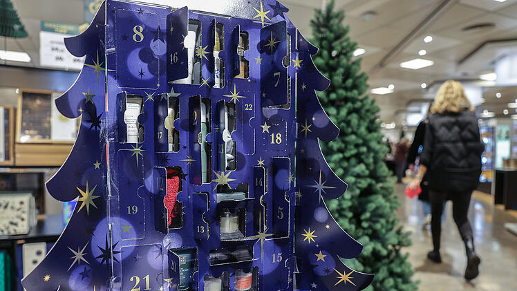 Illustration - Adventskalender mit Pflegeprodukten