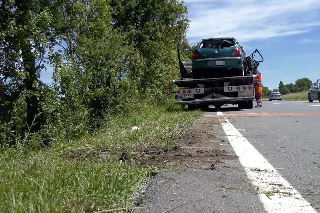 Waldbüttelbrunn: Mutter mit zwei Kindern bei Unfall schwer verletzt