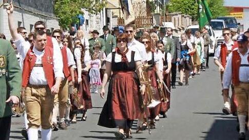 Die Umzüge sind die Höhepunkte des Schützen- und Bürgerfests in Presseck. Foto: privat