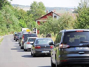 Von der Rastanlage Steigerwald wurde der Verkehr nach Weingartsgreuth gelotst.