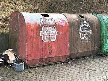 Auch wenn nur noch wenig Müll an den Containern abgelagert wird, sind sie optisch nicht gerade eine Zierde.