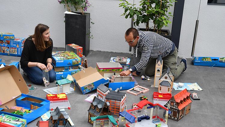Weil sich das perfekte Dorf in Franken nicht so leicht finden lässt, haben wir es aus Playmobil selbst gebaut.