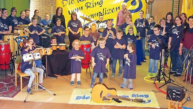 Die "Kids vom Ring" proben derzeit auf Hochtouren für ihre neue CD sowie ihr Jubiläumskonzert.  Foto: Heike Schülein