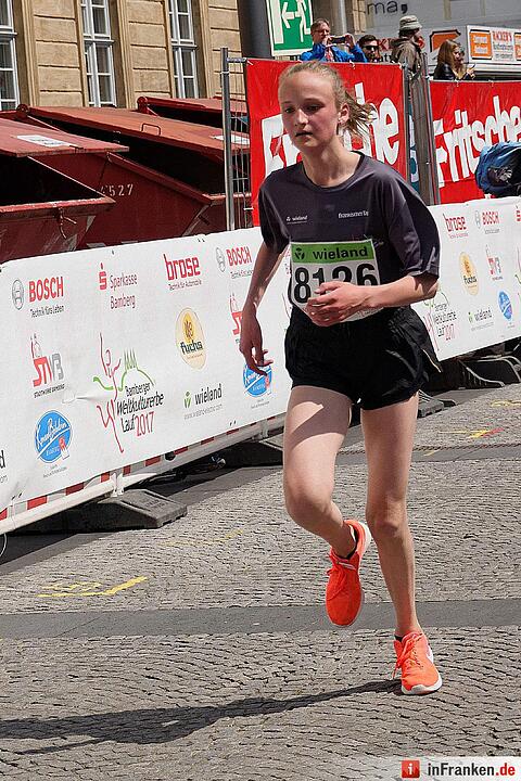 Weltkulturerbelauf 2017 in Bamberg: Der Zieleinlauf am Maxplatz
