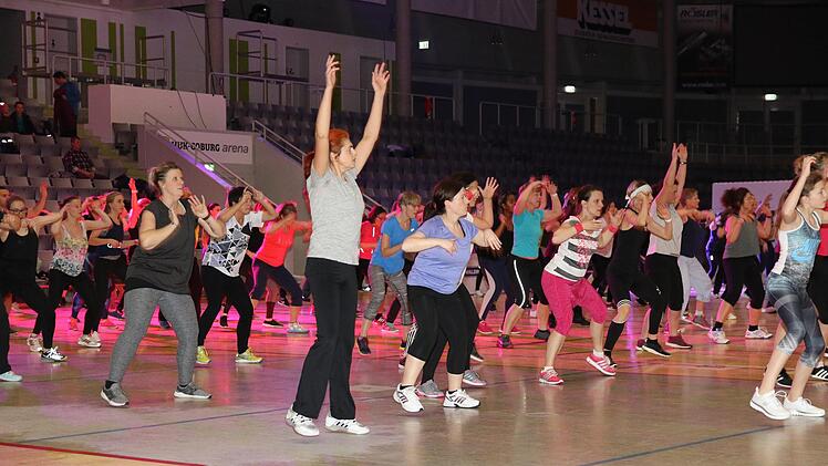 Fetzig und flott ging es zu bei der 1. Coburger Fitnessnacht. Foto: Wolfgang Desombre