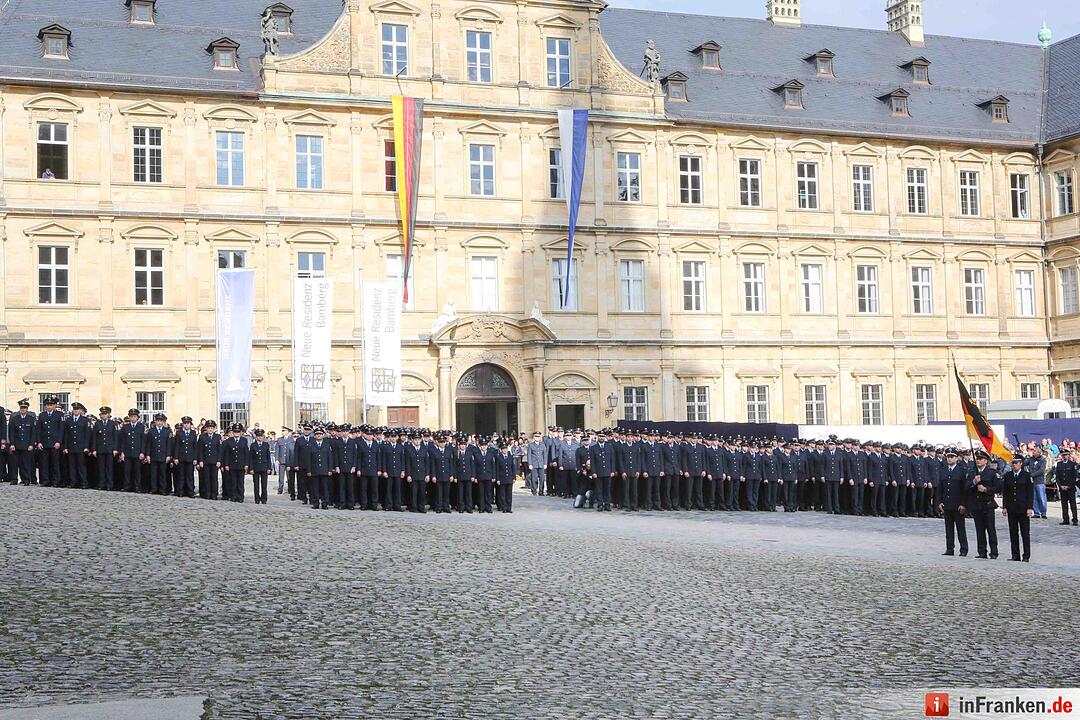 Bundespolizei-Anwärter in Bamberg vereidigt