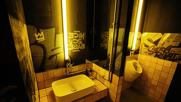 Nürnberg: Bar "Haltestelle Hering" bringt DDR-Feeling zurück - "Reservierungen ohne Ende"