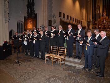 Der Kulmbacher Bürgermeisterchor bei seinem umjubelten Auftritt in der Rothenburger St.-Jakobs-Kirche. Franz Winter