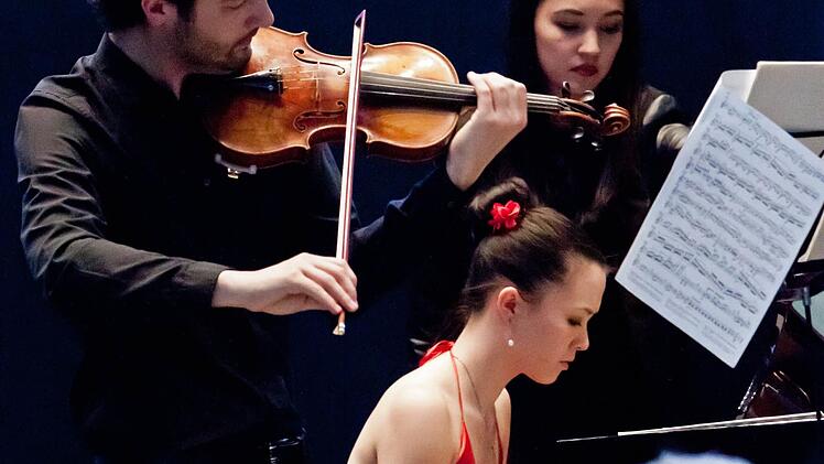 Nina Scheidmantel und Attila Gergely gastierten bei der "Gesellschaft der Musikfreunde" Coburg.Foto: Jochen Berger