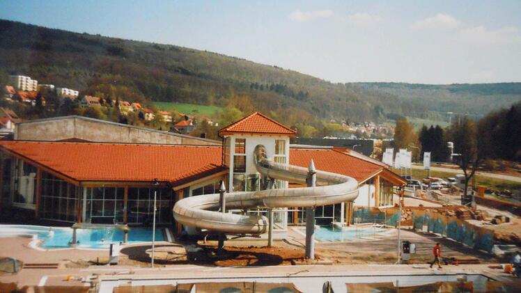 Kurz vor der Fertigstellung: Nun fehlen nur noch die Außenarbeiten. Foto: Therme Sinnflut