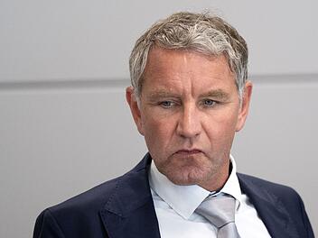 Thüringer AfD-Chef Höcke erneut wegen Nazi-Parole verurteilt - 16.900 Euro Thüringer AfD-Chef Höcke erneut wegen Nazi-Parole verurteilt - 16.900 Euro