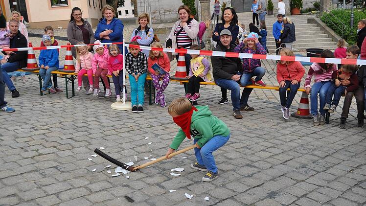 Eine Riesengaudi war der Hahnenschlag, den die Kulturgemeinde organisierte. Foto: Ingrid Kohles