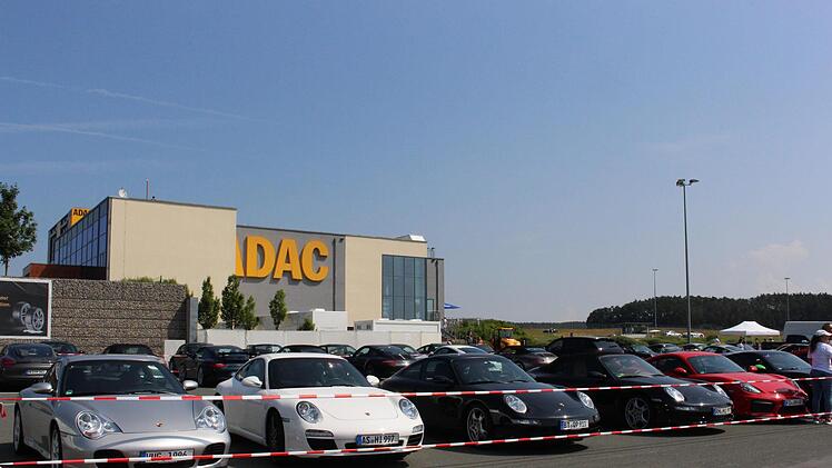 Porsche so weit das Auge reicht