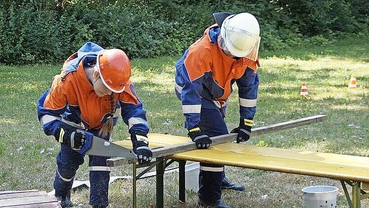 Für die „Jugendflamme“ hatten die Teilnehmer einige Aufgaben zu meistern.