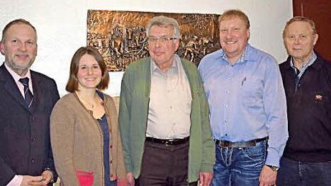 Vorstand mit Bürgermeister Jochen Partheymüller (links) Foto: S. Schmidt