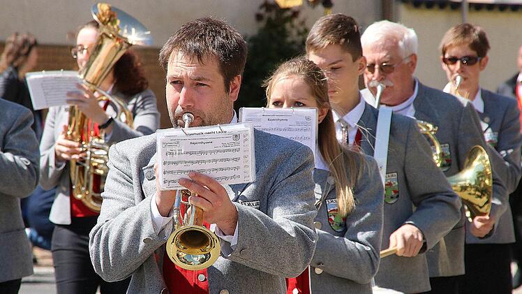 Der Jugendmusikverein Aura Foto: Dieter Britz