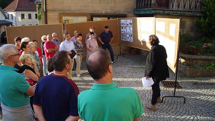 Ortstermin zur Stadtsanierung in Wallenfels. Foto: Marco Meißner