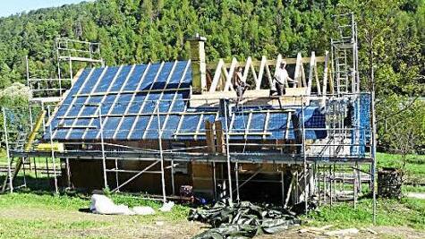 Schon bald soll die Hütte wieder bezogen werden.  Foto: Paul Pöhlmann