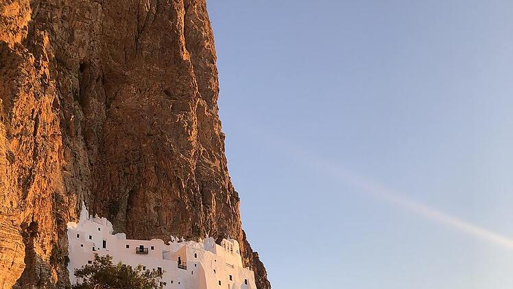 Das Kloster der Panagia Hozoviotissa ist eines der Highlights auf Amorgos.
