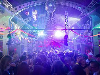 Party, Club, Feiern, Clublocation, Feiern, Erlebnis, Event, Veranstaltung, Feiern, Freizeit, Discothek, Disko, Klub, Musik, Event, Show, Musikclub, Clubshow
