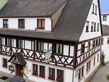 "Ein echter Glücksfall": Traditions-Gasthof im Kreis Bamberg gerettet - neue Betreiber gefunden