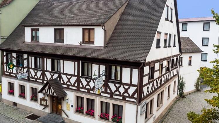 Markt Burgebrach übernimmt Traditionsgasthof "Goldener Hirsch" - Schließung nach 111 Jahren drohte