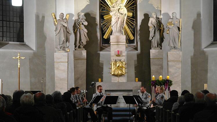 Das Klarinettenensemble des Heeresmusikkorp Kassel. Stephanie Elm