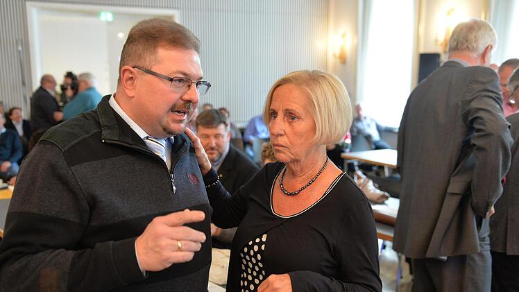 Nähe zur CSU-Fraktion: Annerose Ackermann mit CSU-Stadtrat Michael Kalb    Foto: Ronald Rinklef