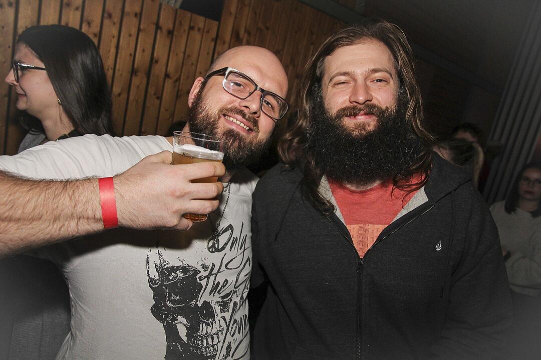 Mit vielen Party-Songs der 80er & 90er und Rock-Pop Klassikern