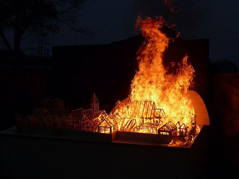 Flammen greifen um sich