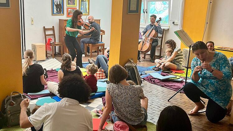 Vielfältige Livemusik für Babys und Kinder